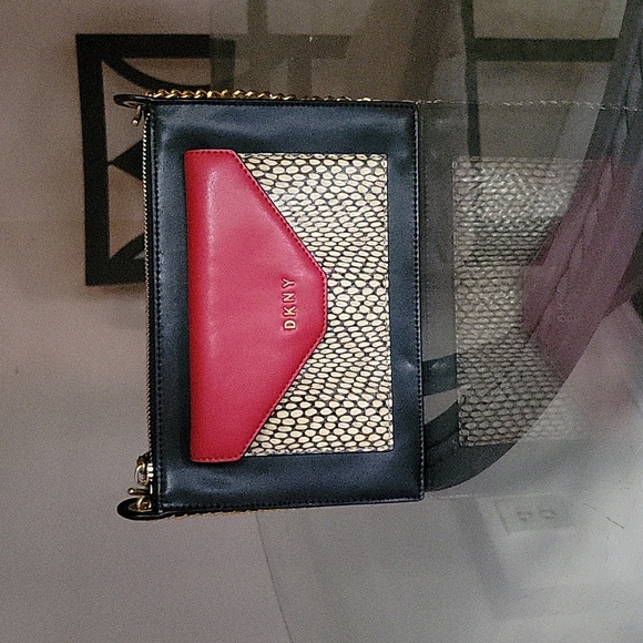 DKNY Alexa Top Zip Crossbody - Picture 16 of 16